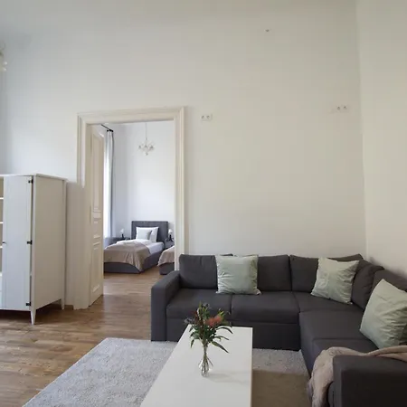 Elephant's Oasis Budapest