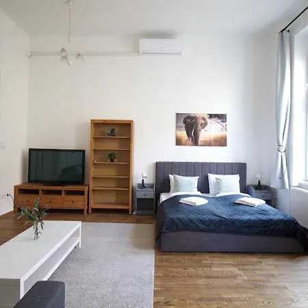 Elephant's Oasis Apartmán *